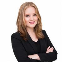 Ariana Manzanarez, REALTOR®