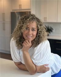 Amanda Abruzzo, REALTOR®